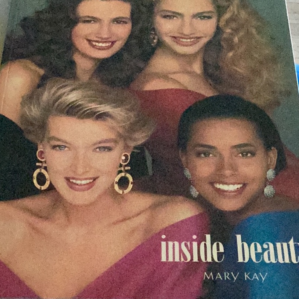 Mary Kay Inside Beauty Book
